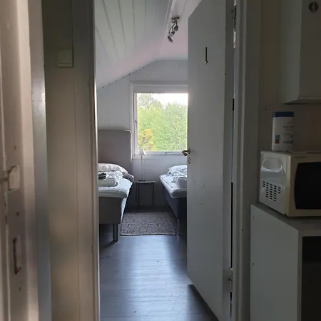 Vandrarhem Holiday Home Garnas *